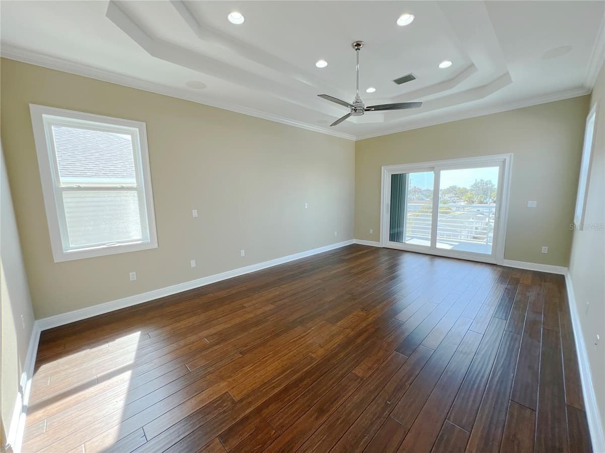 13737 VICTOR AVENUE — photo 46 of 84