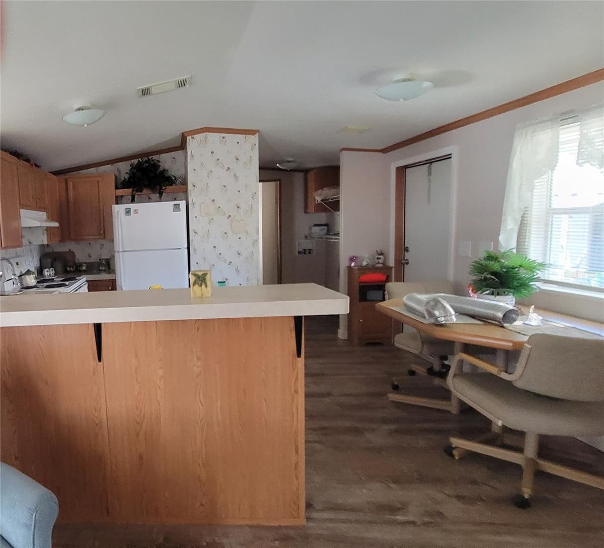 126 LAZY LAGOON DRIVE — photo 6 of 36