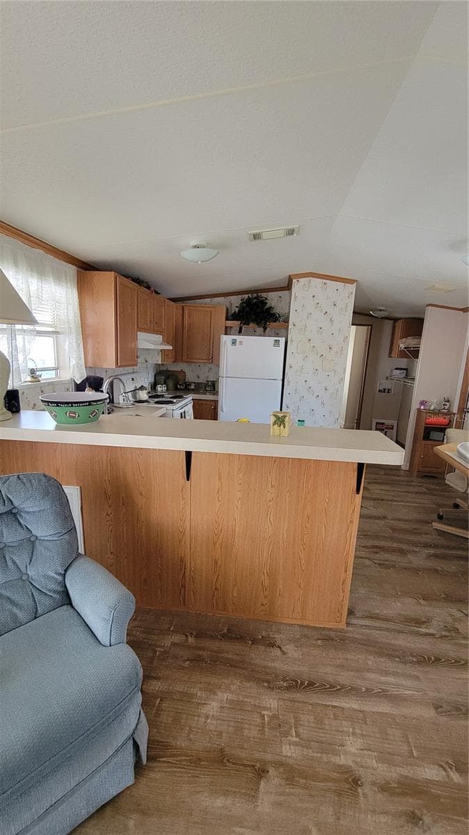 126 LAZY LAGOON DRIVE — photo 7 of 36