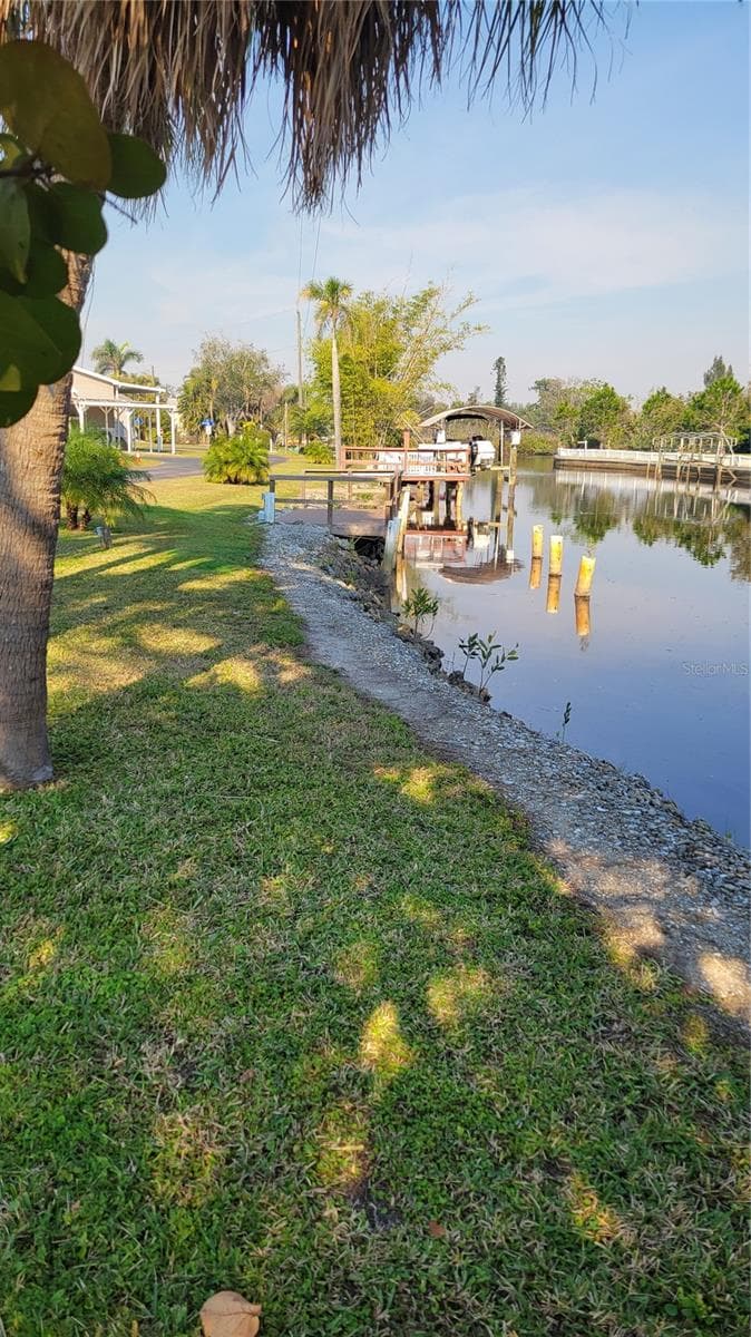 126 LAZY LAGOON DRIVE — photo 32 of 36