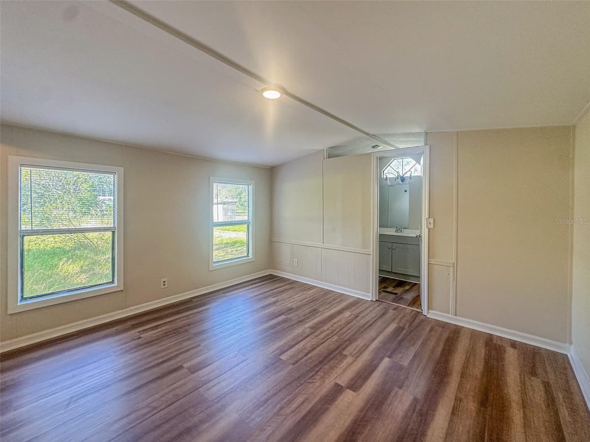 2218 ELLIE ROAD — photo 5 of 22