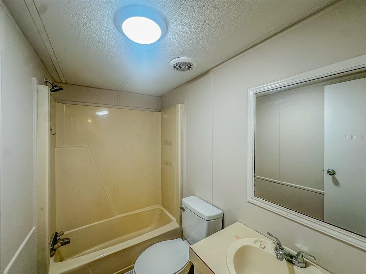 2218 ELLIE ROAD — photo 13 of 22