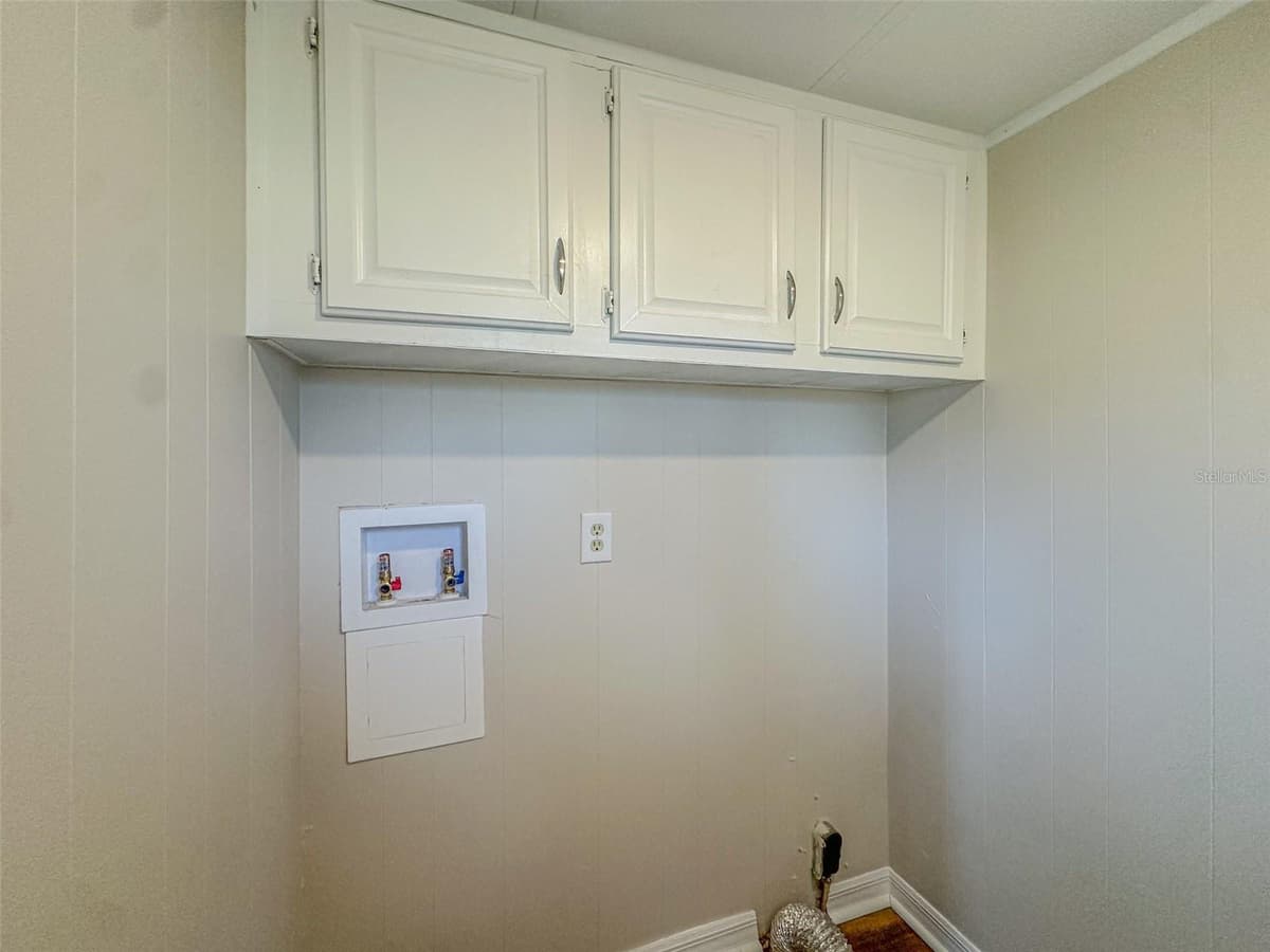 2218 ELLIE ROAD — photo 11 of 22