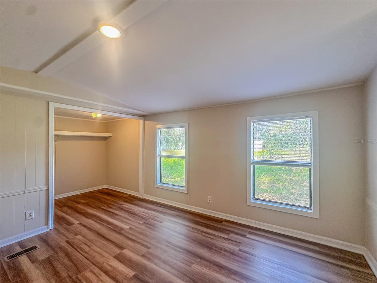 2218 ELLIE ROAD — photo 8 of 22