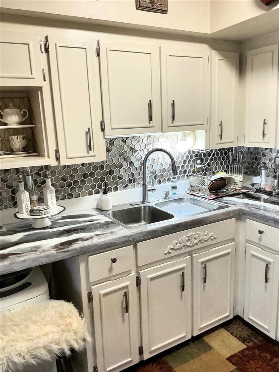 4300 58TH STREET — photo 8 of 25