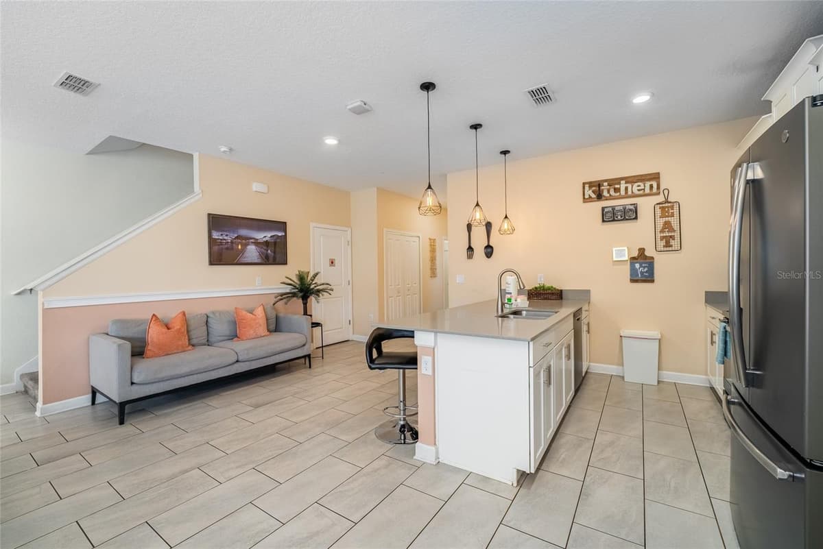 4800 MEMORIES LANE — photo 5 of 23