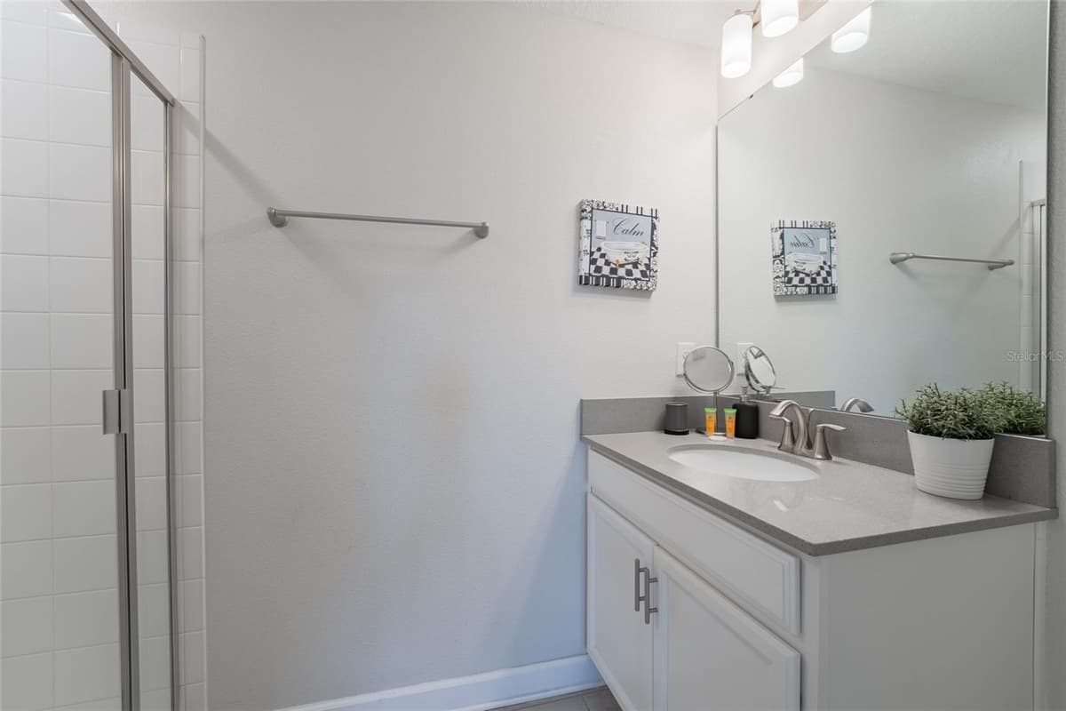 4800 MEMORIES LANE — photo 18 of 23