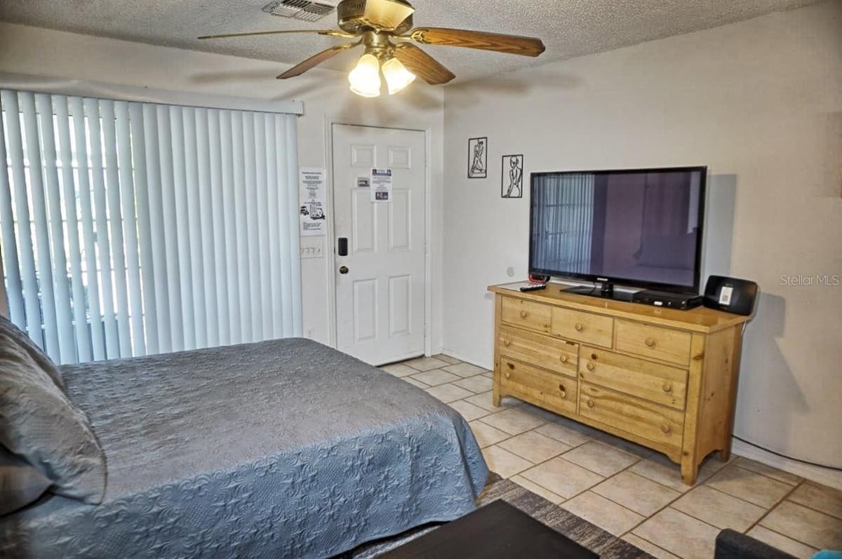 2164 VISTA DEL SOL CIRCLE — photo 9 of 33