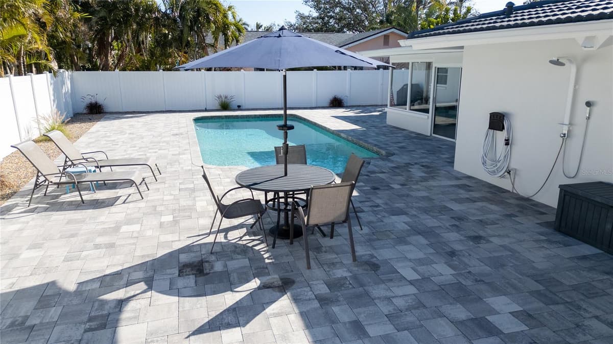 4523 CLEARWATER HARBOR DRIVE — photo 12 of 46