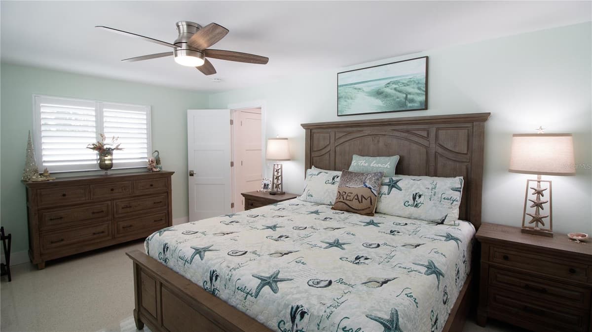 4523 CLEARWATER HARBOR DRIVE — photo 22 of 46