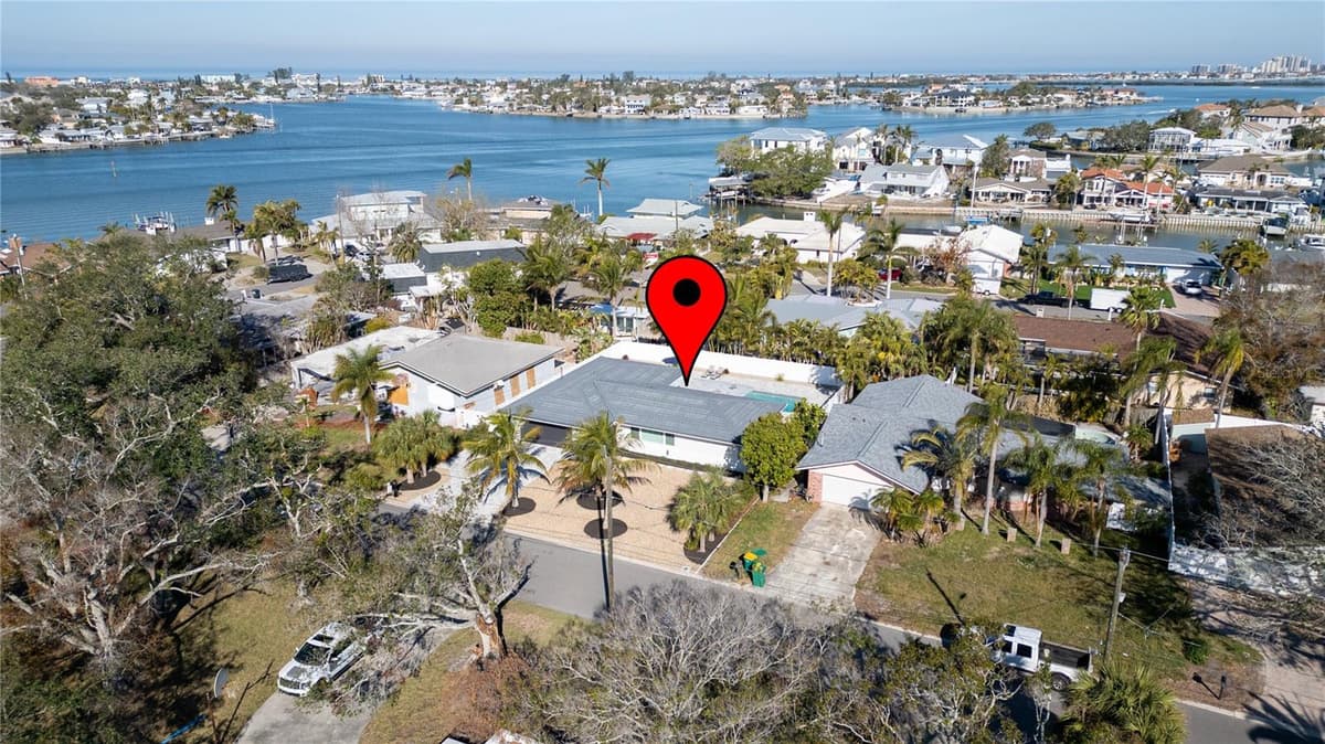 4523 CLEARWATER HARBOR DRIVE — photo 41 of 46
