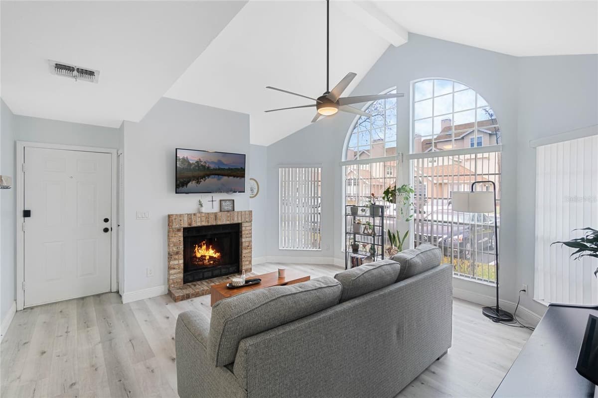 625 GREENCOVE TERRACE — photo 4 of 24