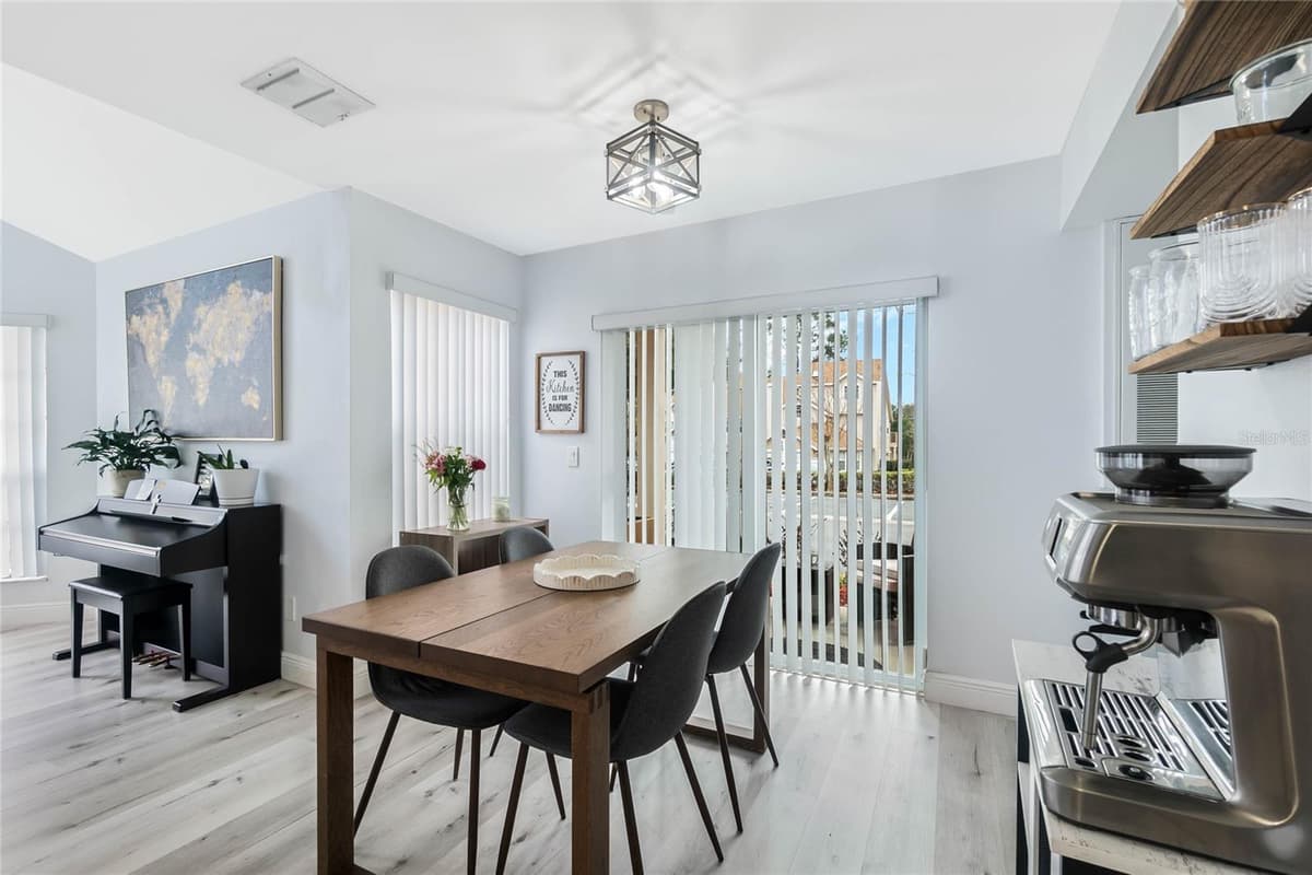 625 GREENCOVE TERRACE — photo 7 of 24