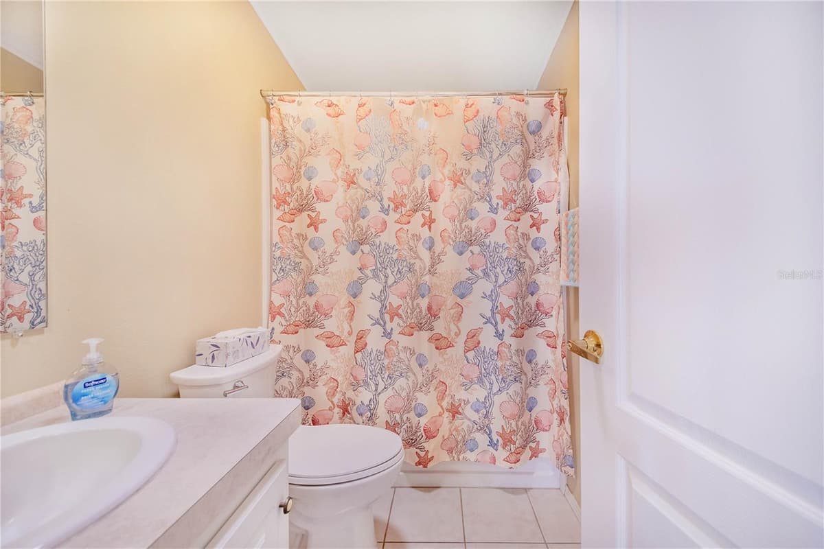332 FAIRWAY BOULEVARD — photo 19 of 56