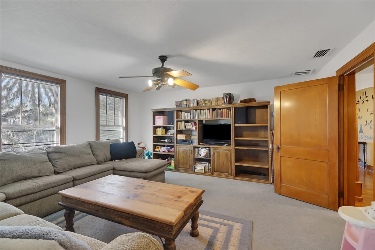 9210 COUNTY ROAD 48 — photo 44 of 61