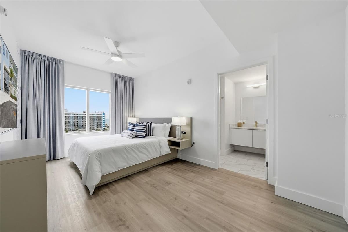 411 SHORE DRIVE — photo 5 of 19