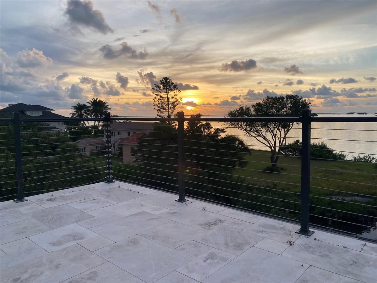 1640 SEA BREEZE DRIVE — photo 84 of 86