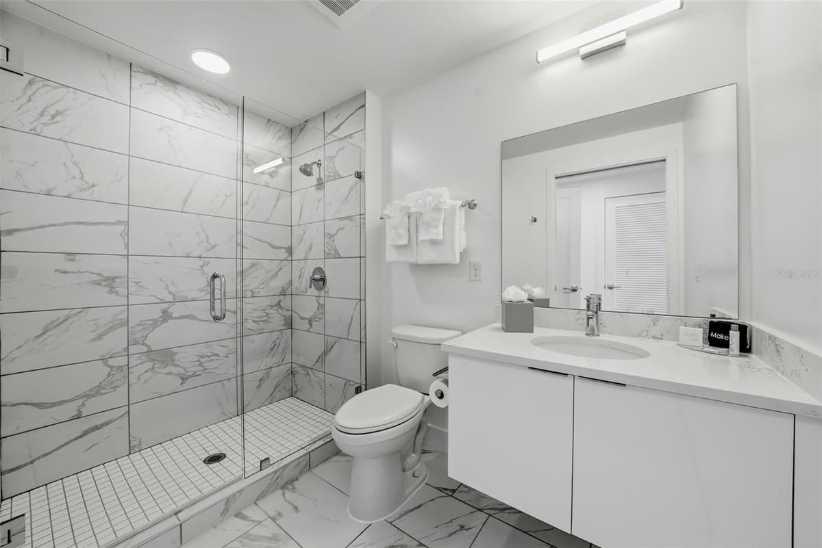 411 SHORE DRIVE — photo 6 of 19
