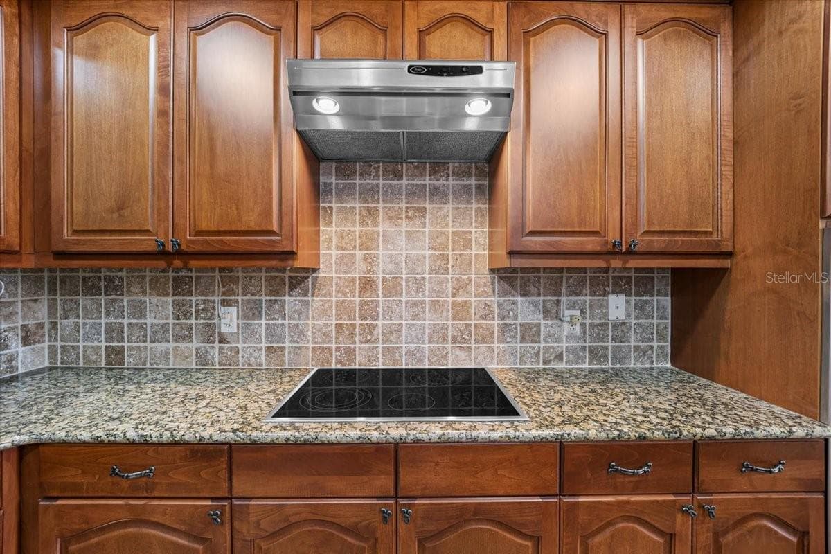 146 PALM COAST RESORT BOULEVARD — photo 4 of 60