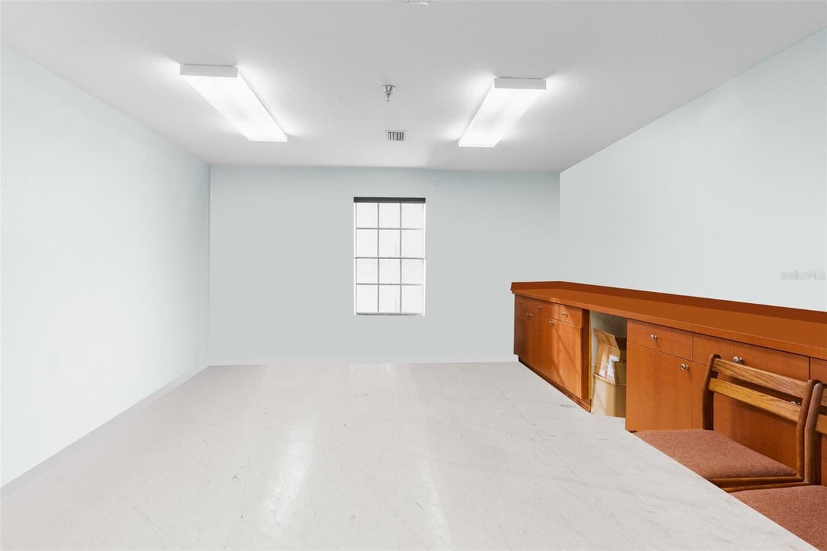 7044 COMMERCIAL WAY — photo 13 of 55