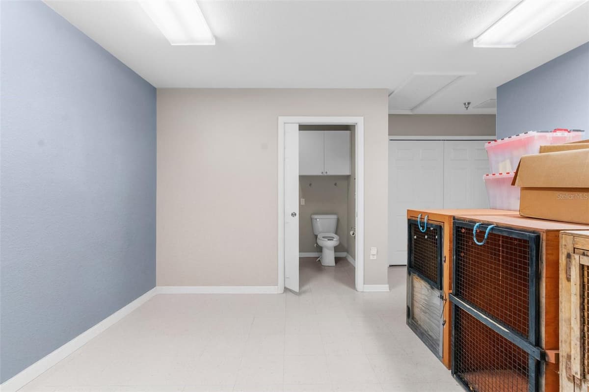 7044 COMMERCIAL WAY — photo 14 of 55