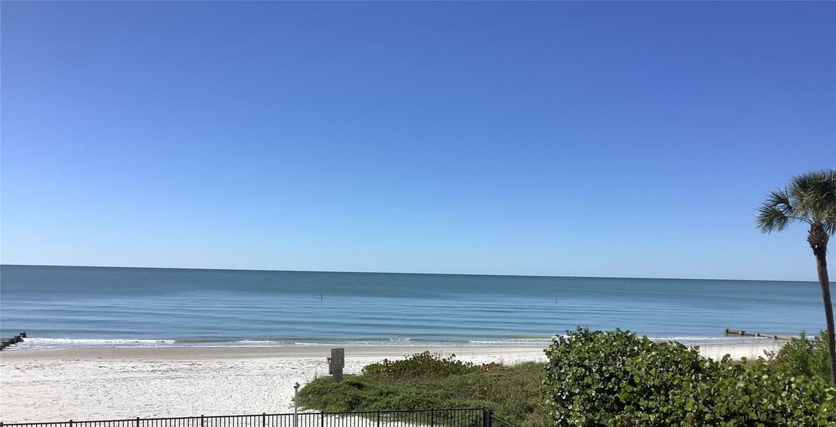 14900 GULF BOULEVARD — photo 3 of 23