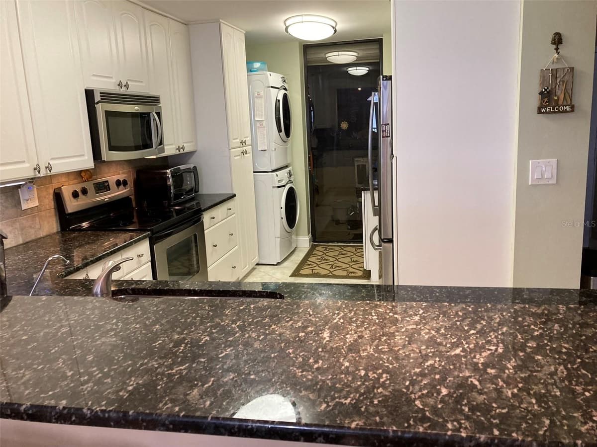 14900 GULF BOULEVARD — photo 15 of 23