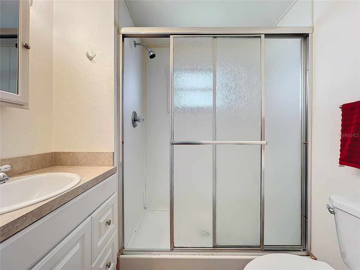 139 GASLIGHT AVENUE — photo 23 of 50