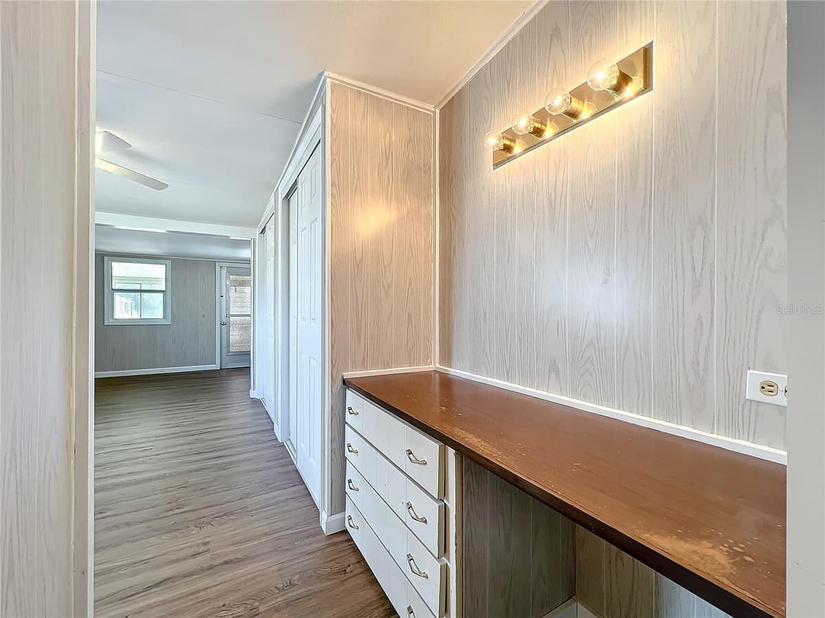 139 GASLIGHT AVENUE — photo 32 of 50
