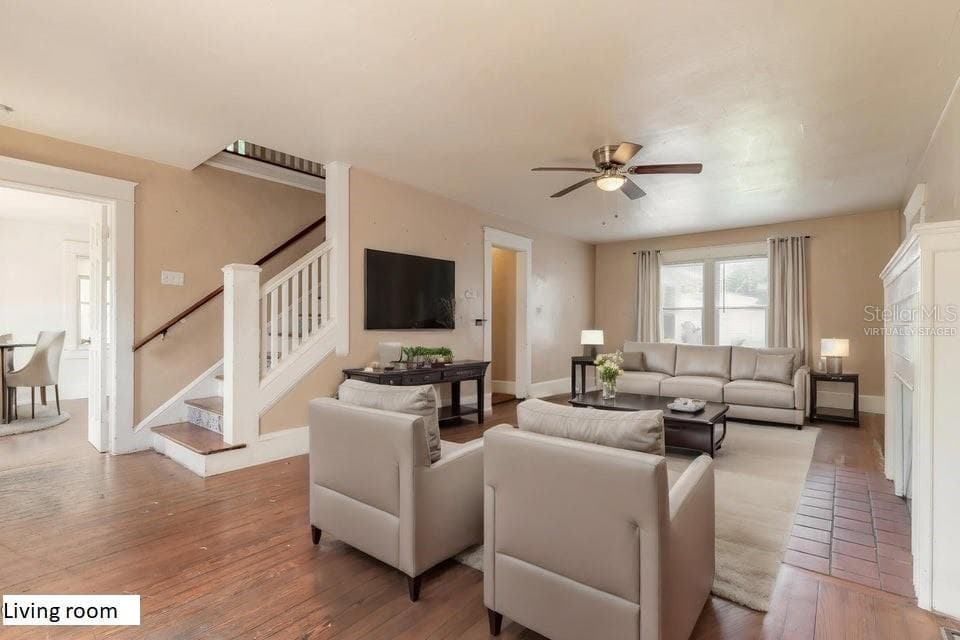 724 OLEANDER AVENUE — photo 2 of 26