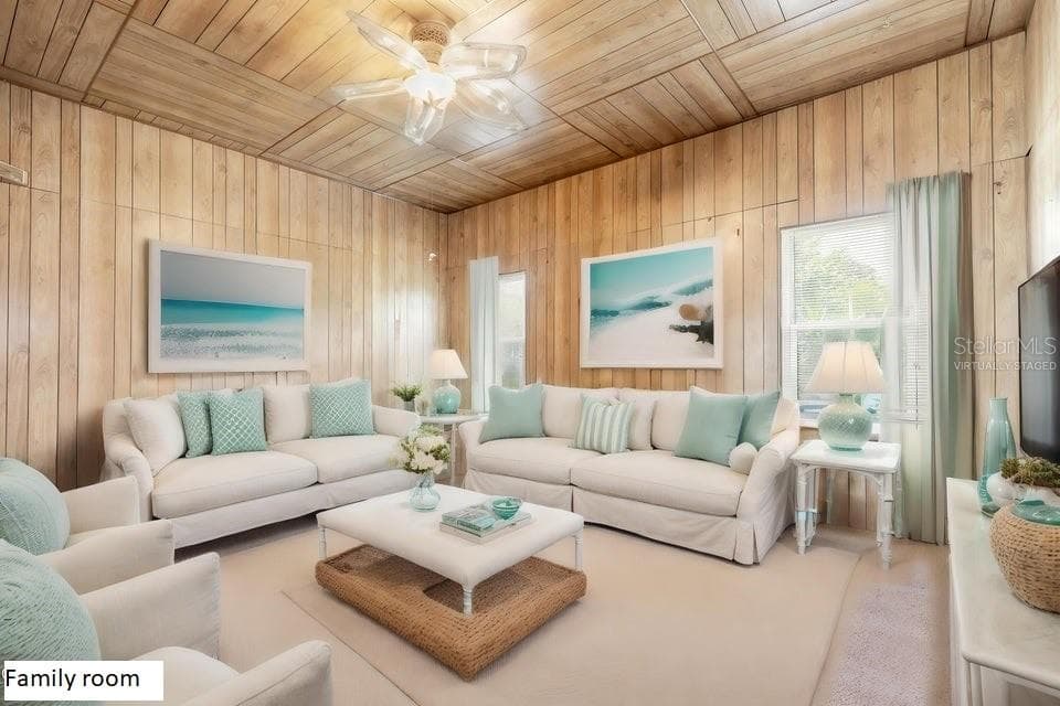 724 OLEANDER AVENUE — photo 4 of 26