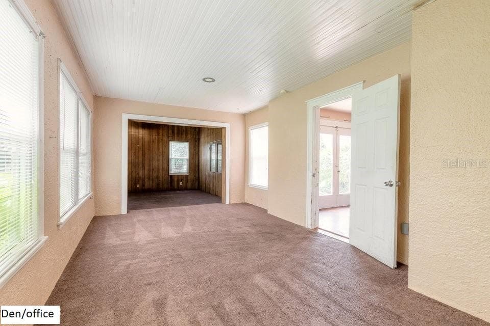 724 OLEANDER AVENUE — photo 8 of 26