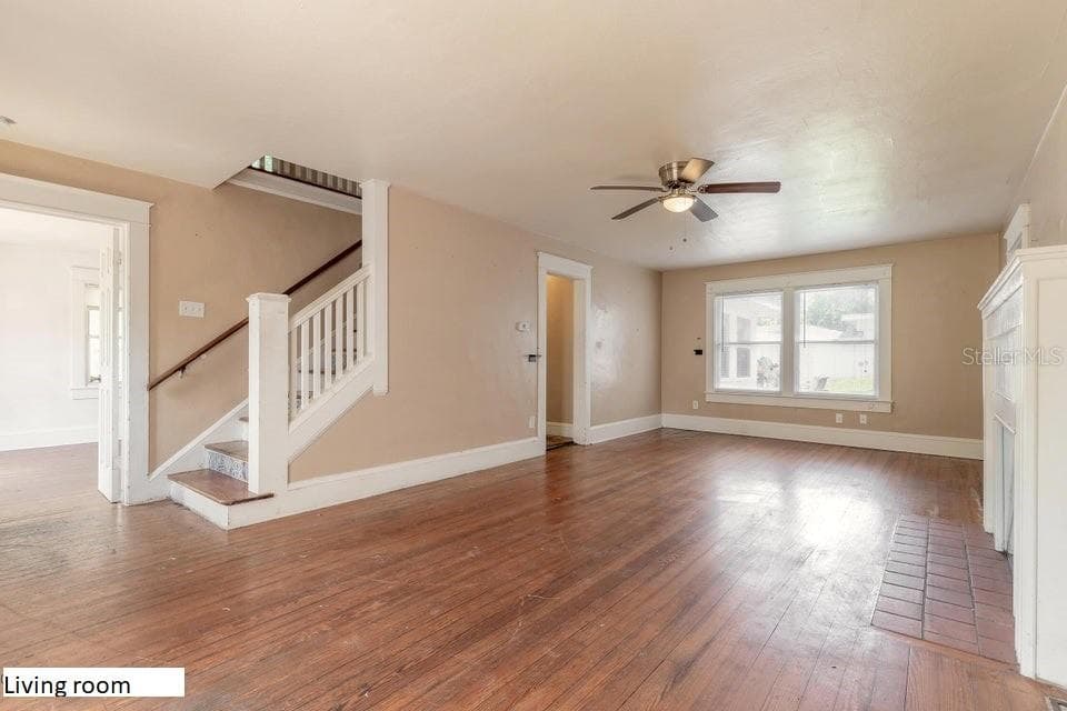 724 OLEANDER AVENUE — photo 3 of 26