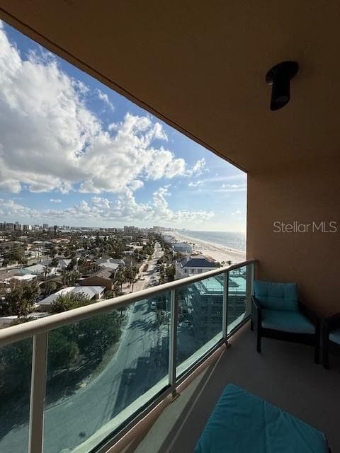 880 MANDALAY AVENUE — photo 17 of 33