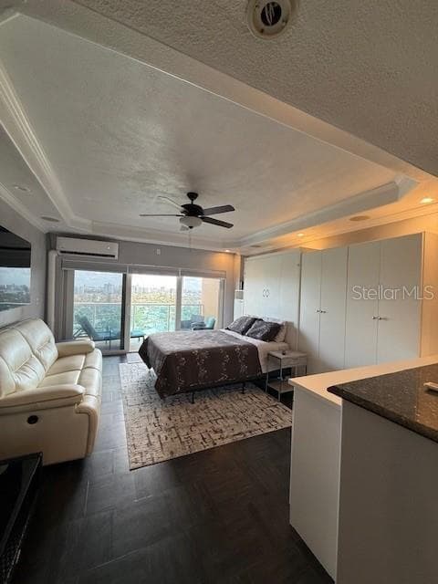 880 MANDALAY AVENUE — photo 16 of 33