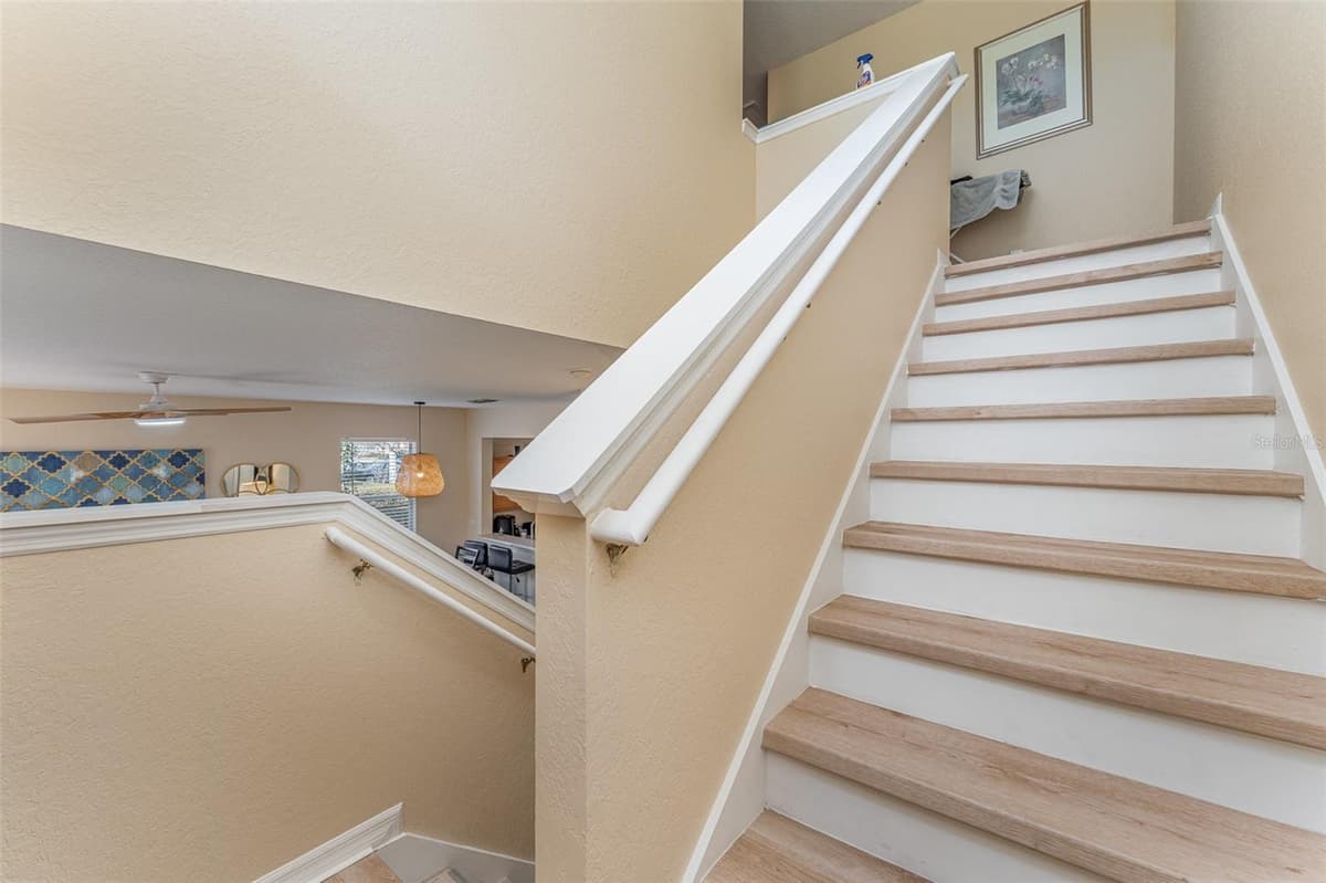 2153 CALABRIA AVENUE — photo 14 of 32