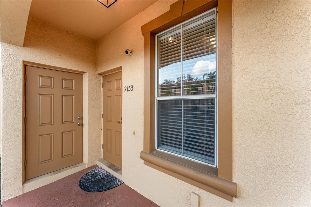 2153 CALABRIA AVENUE — photo 5 of 32