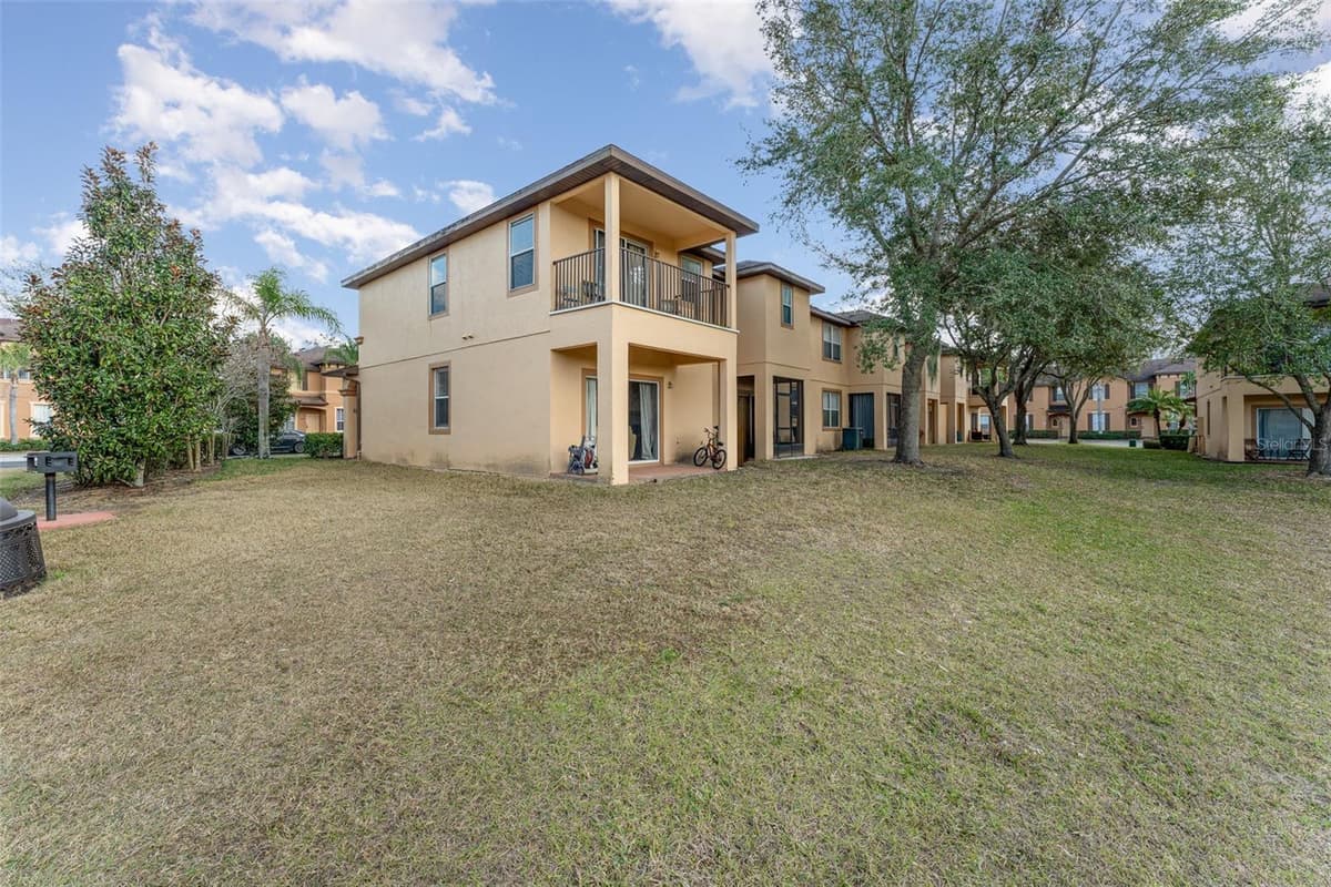 2153 CALABRIA AVENUE — photo 4 of 32