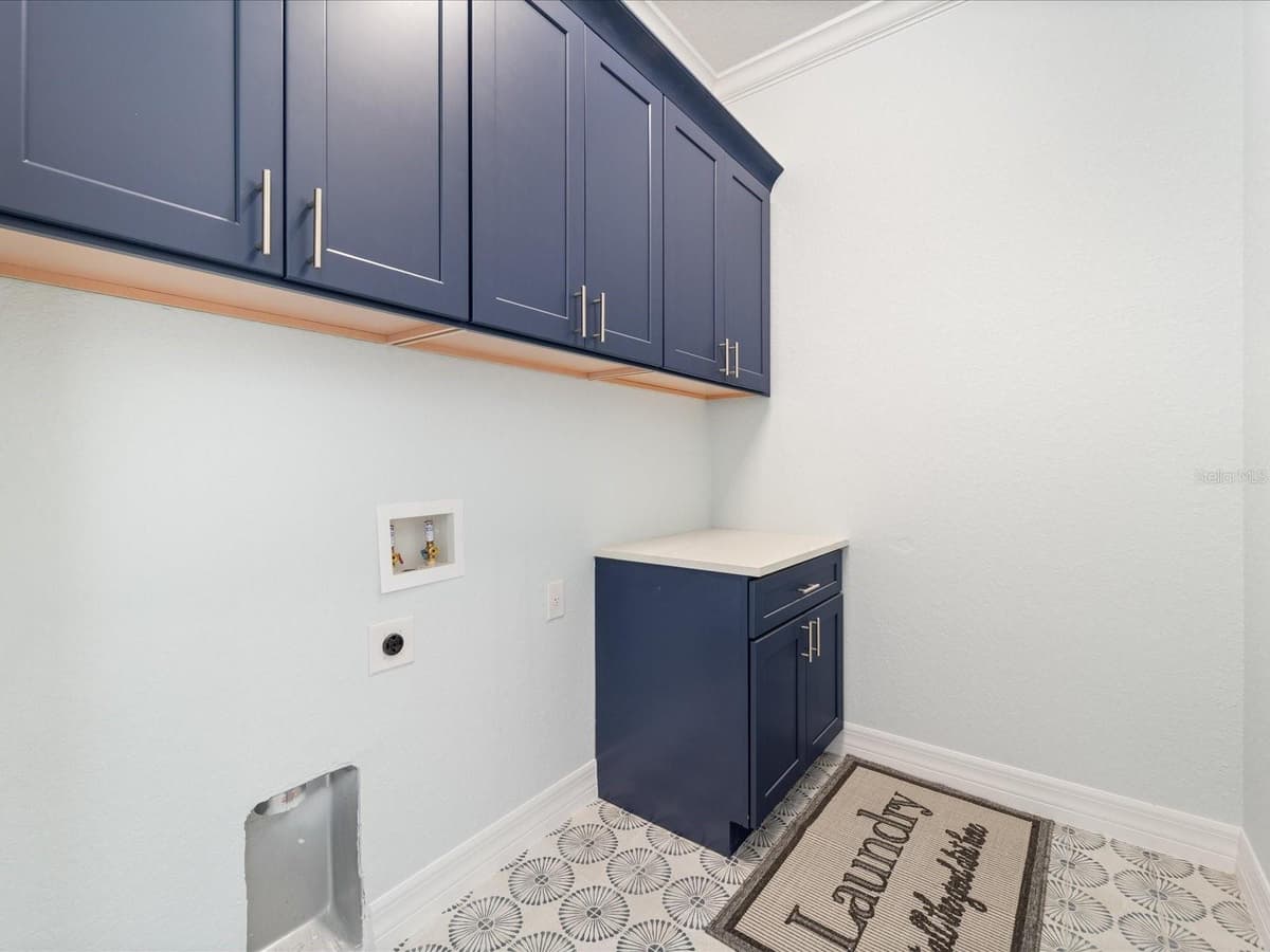 13356 RAYBURN LANE — photo 13 of 37