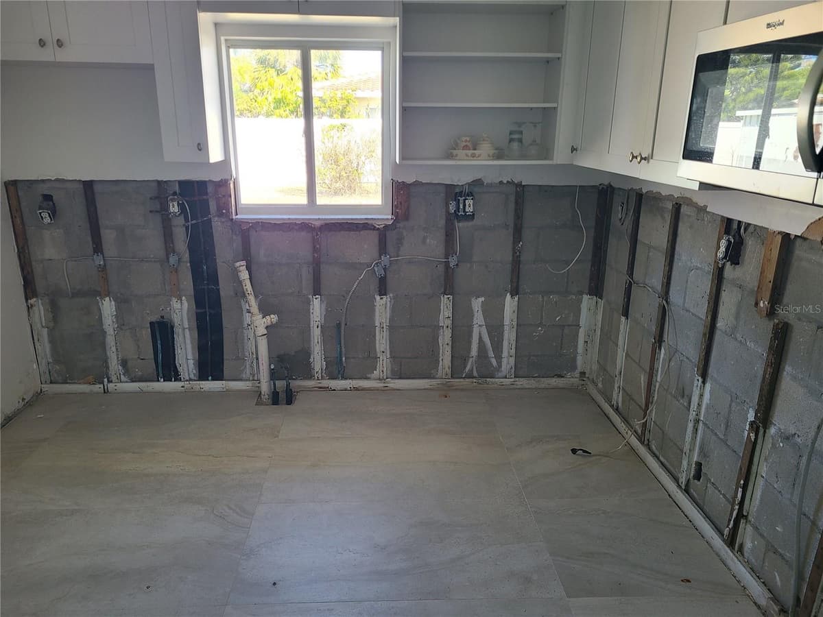 66 KIPLING PLAZA — photo 18 of 40