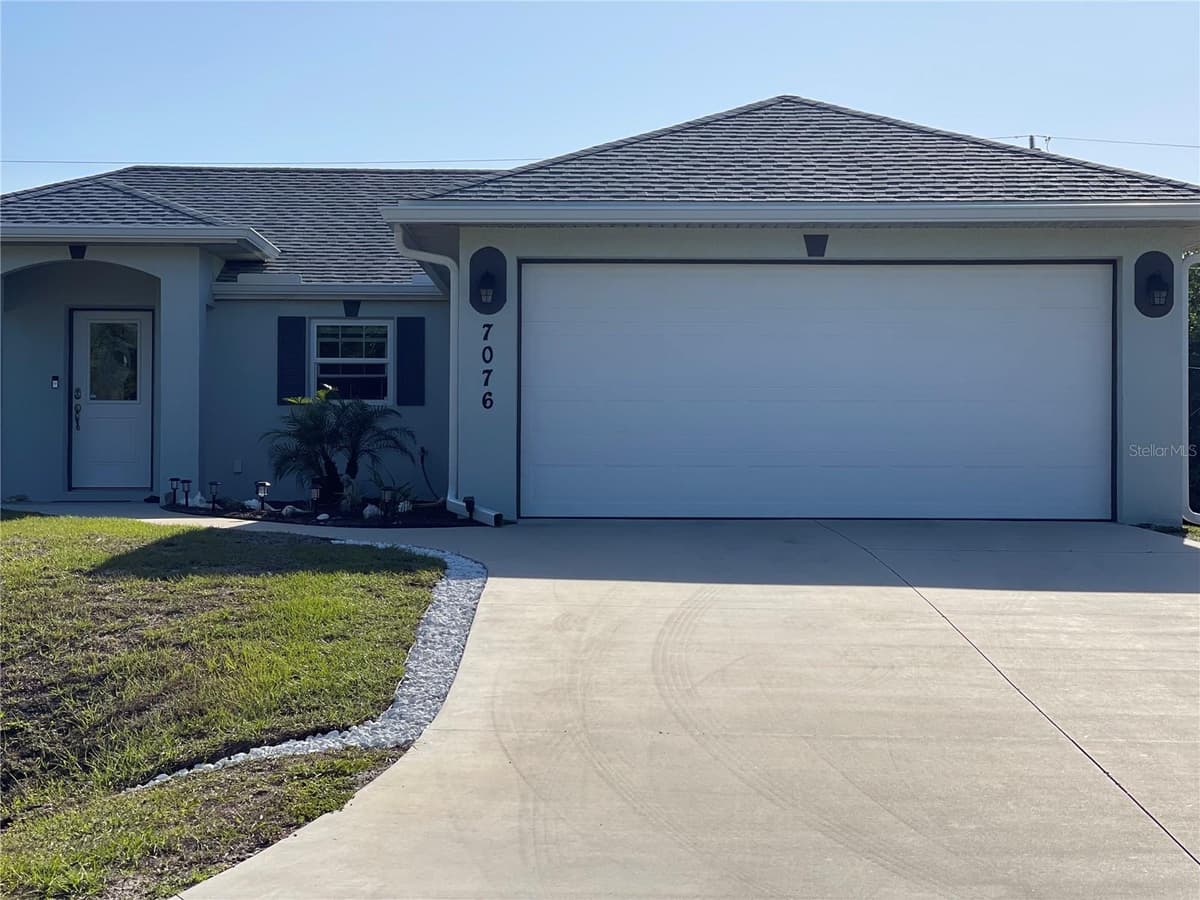 7076 NICHOLS STREET — photo 1 of 19