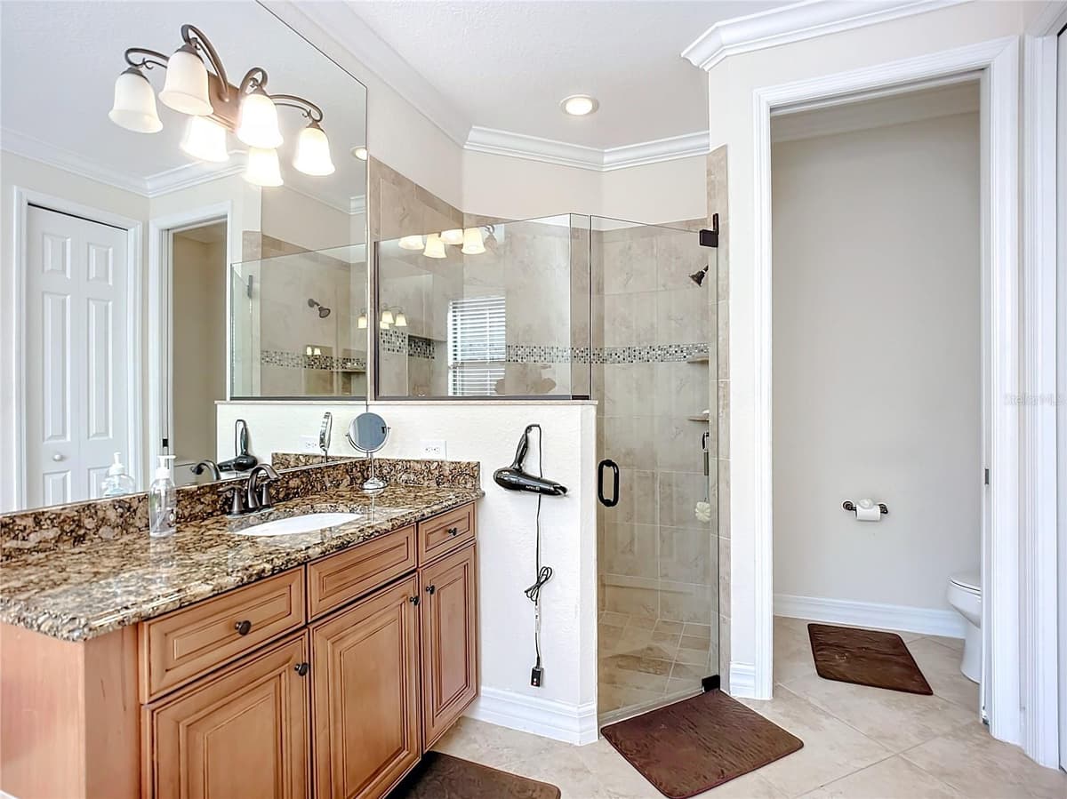2902 AVIAMAR CIRCLE — photo 33 of 61
