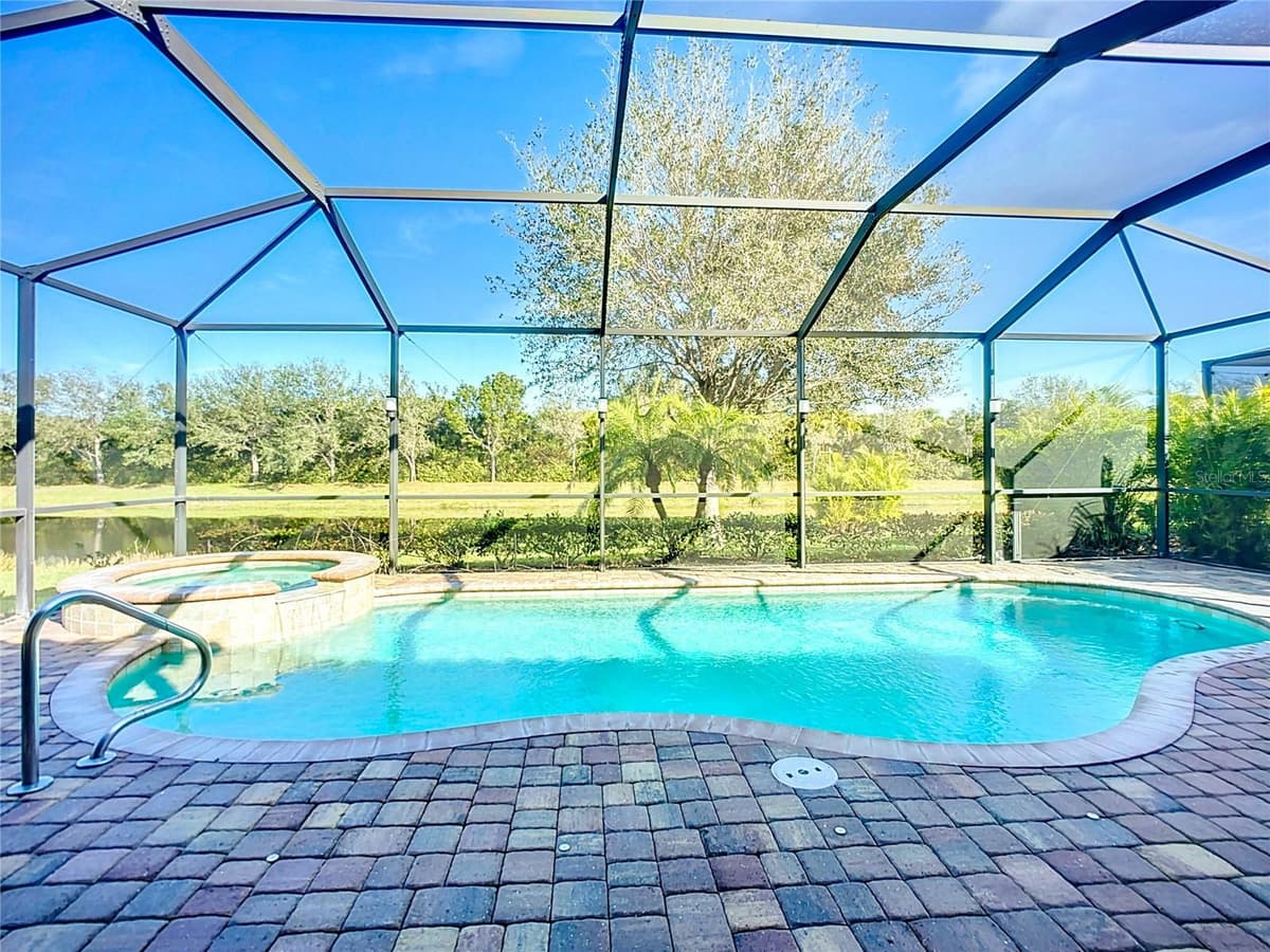 2902 AVIAMAR CIRCLE — photo 40 of 61