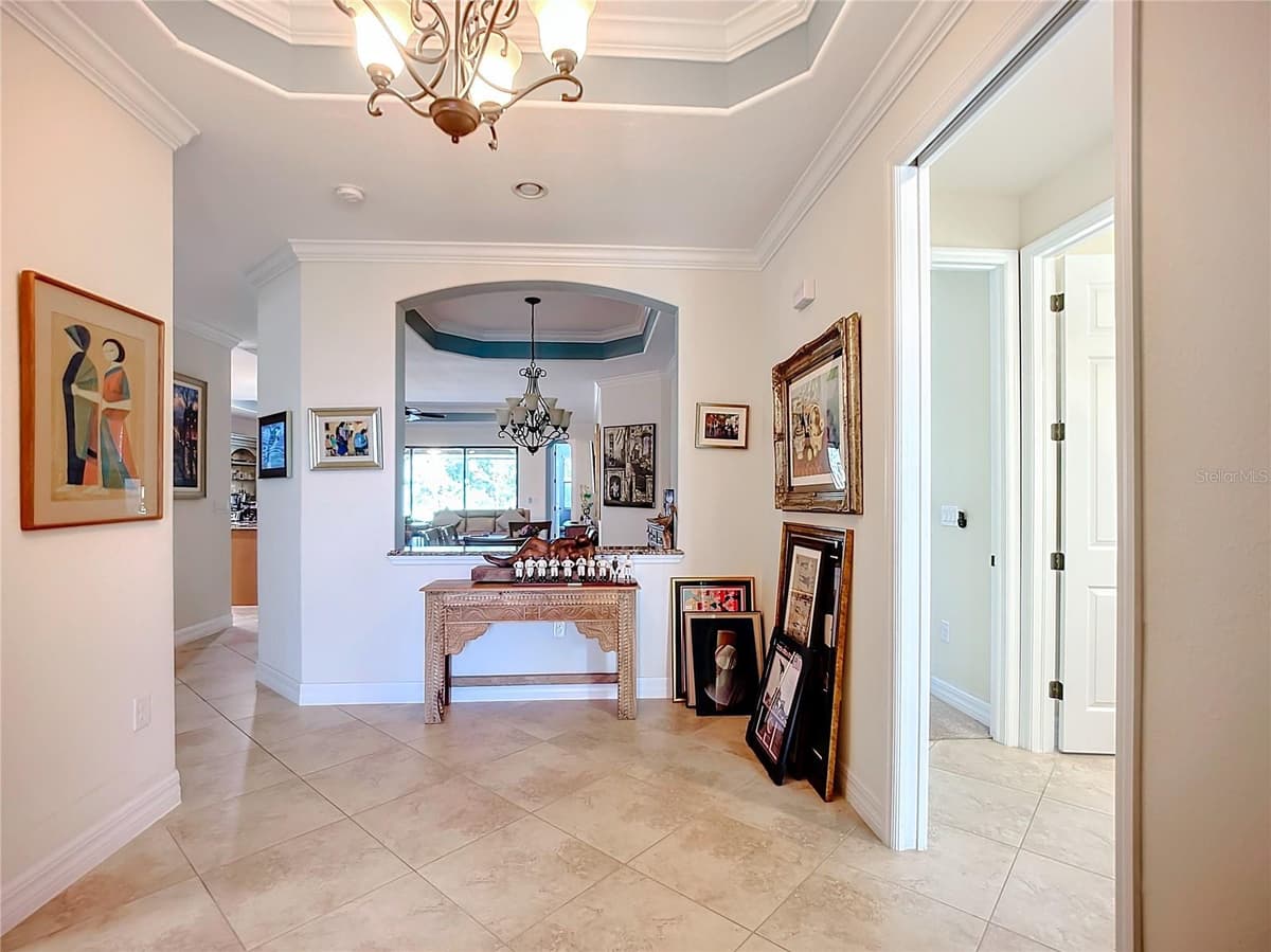 2902 AVIAMAR CIRCLE — photo 20 of 61