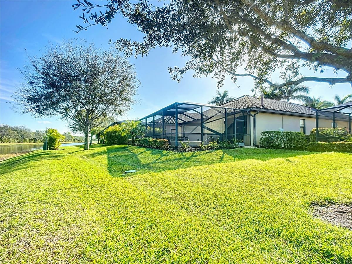 2902 AVIAMAR CIRCLE — photo 49 of 61