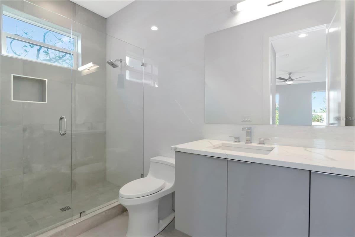 4604 LOWELL AVENUE — photo 42 of 78