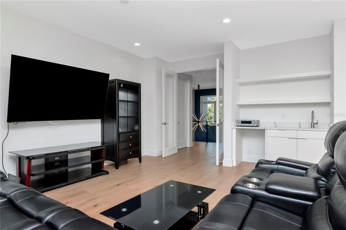 4604 LOWELL AVENUE — photo 46 of 78