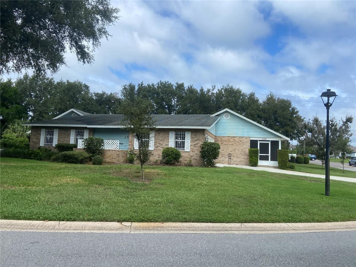2400 GLEN EAGLES DRIVE — photo 1 of 38