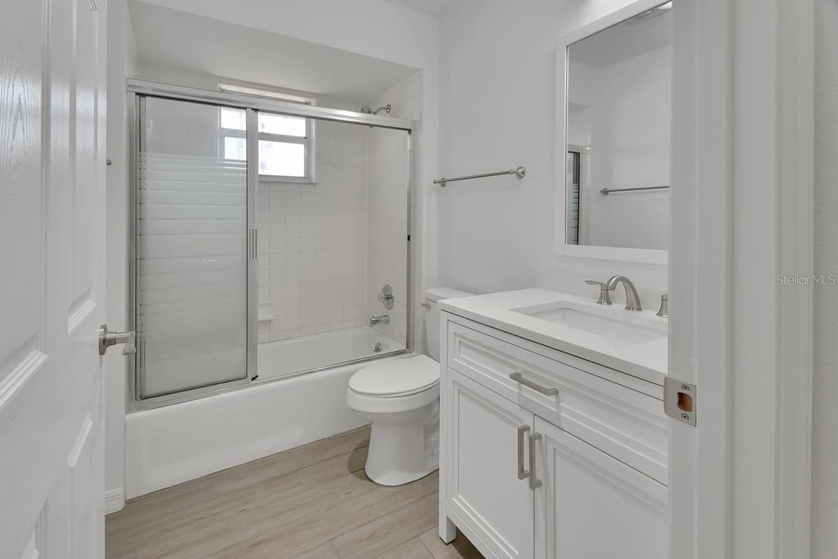 2400 GLEN EAGLES DRIVE — photo 12 of 38