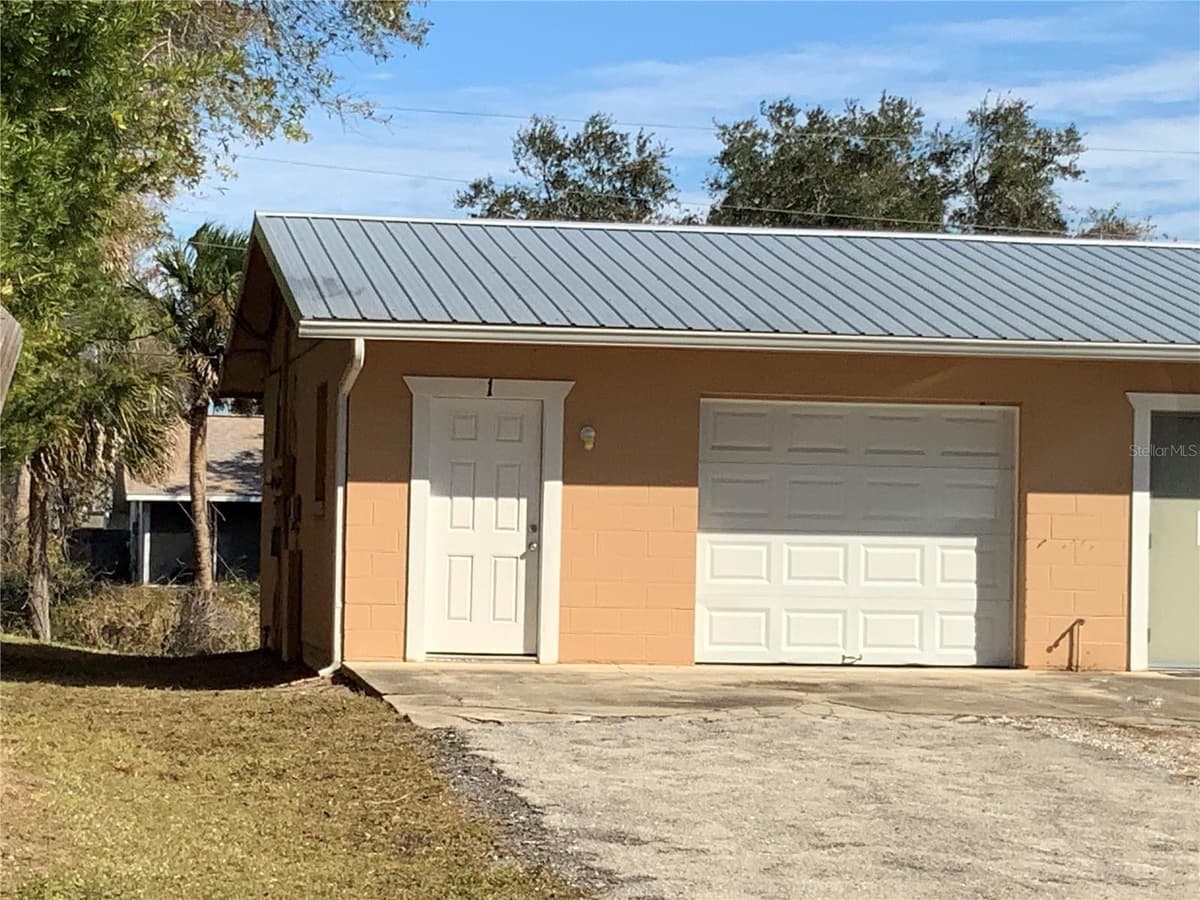 2417 GUAVA DRIVE — photo 1 of 6